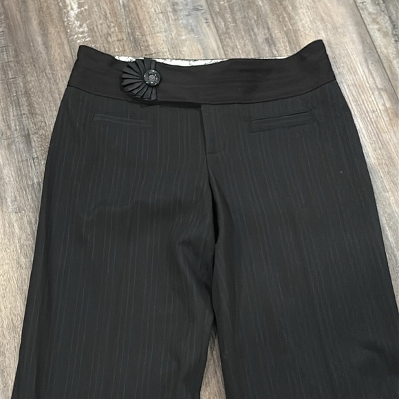 ANTHROPOLOGIE Cartonnier Black Pinstripe Slacks size 6 - Picture 5 of 9